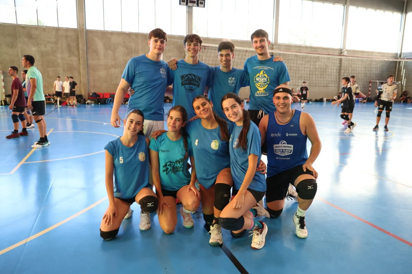 Foto 4 - FOTOS | El voleibol se convierte en protagonista de las Ferias con el tradicional torneo del Club Voleibol Salamanca