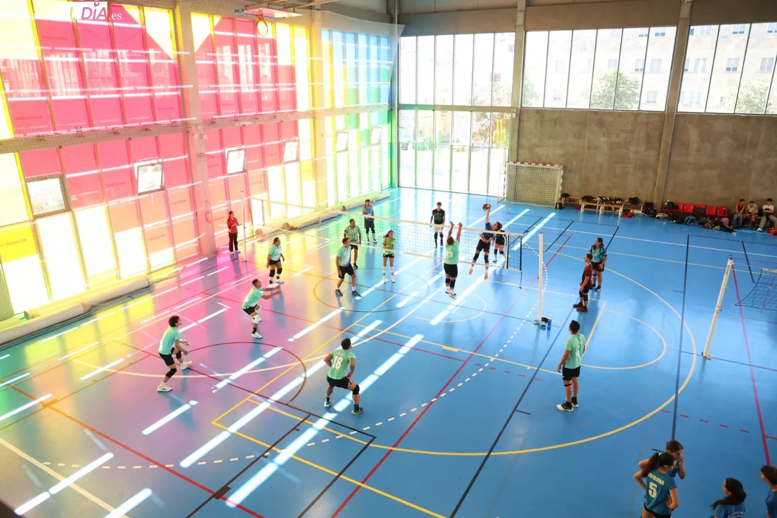 Foto 2 - FOTOS | El voleibol se convierte en protagonista de las Ferias con el tradicional torneo del Club Voleibol Salamanca