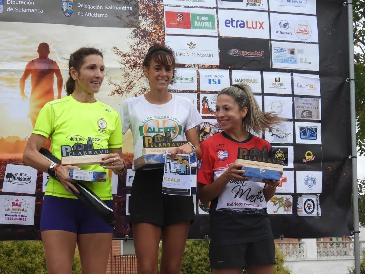 Foto 5 - FOTOS | Iv&aacute;n Roade y Ver&oacute;nica Rodr&iacute;guez se imponen en un exitoso y solidario XI Cross de Pelabravo