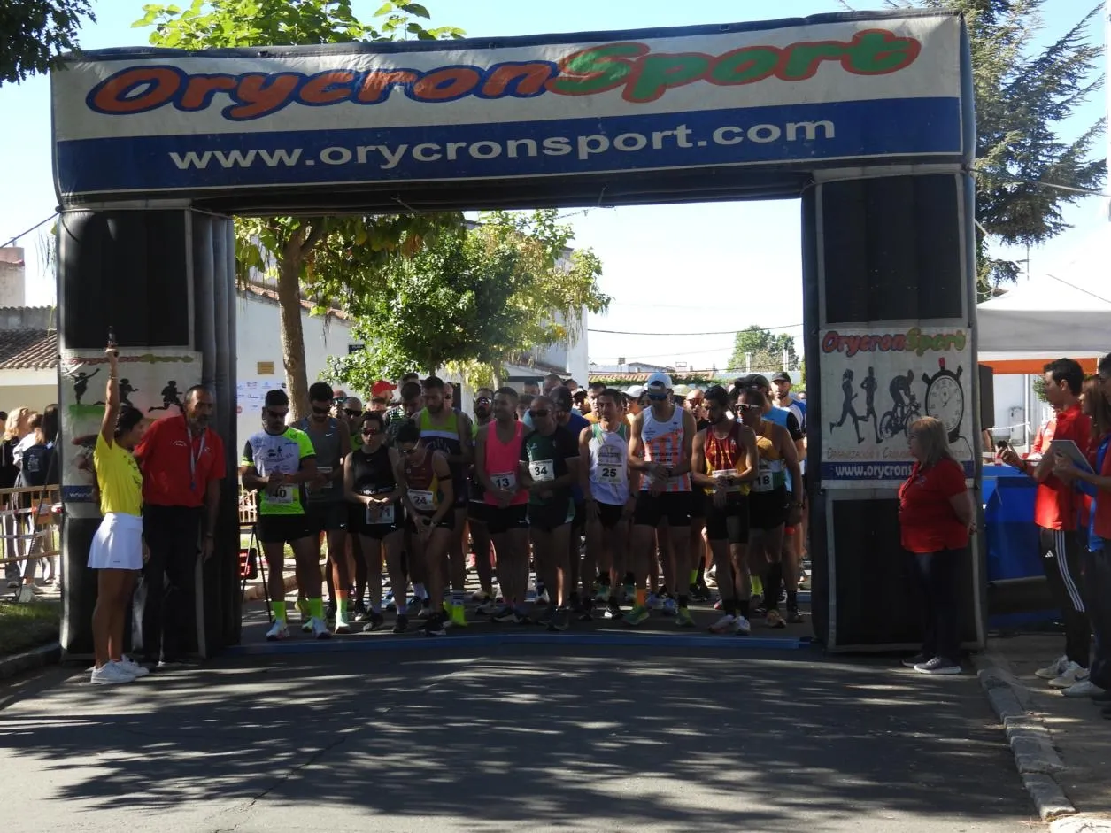 Foto 16 - FOTOS | Nuevo &eacute;xito en la X Carrera Popular en Nuevo Francos 