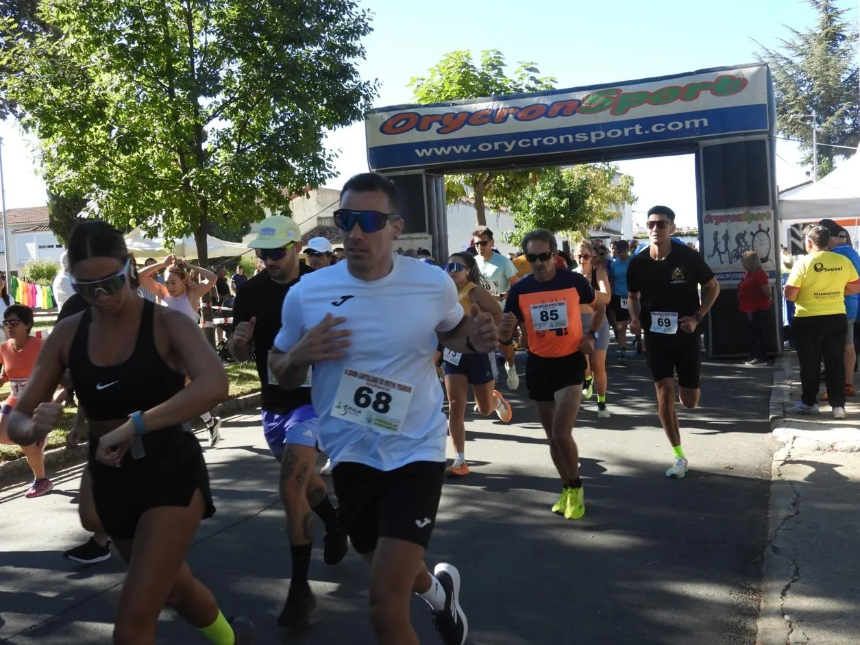 Foto 13 - FOTOS | Nuevo &eacute;xito en la X Carrera Popular en Nuevo Francos 