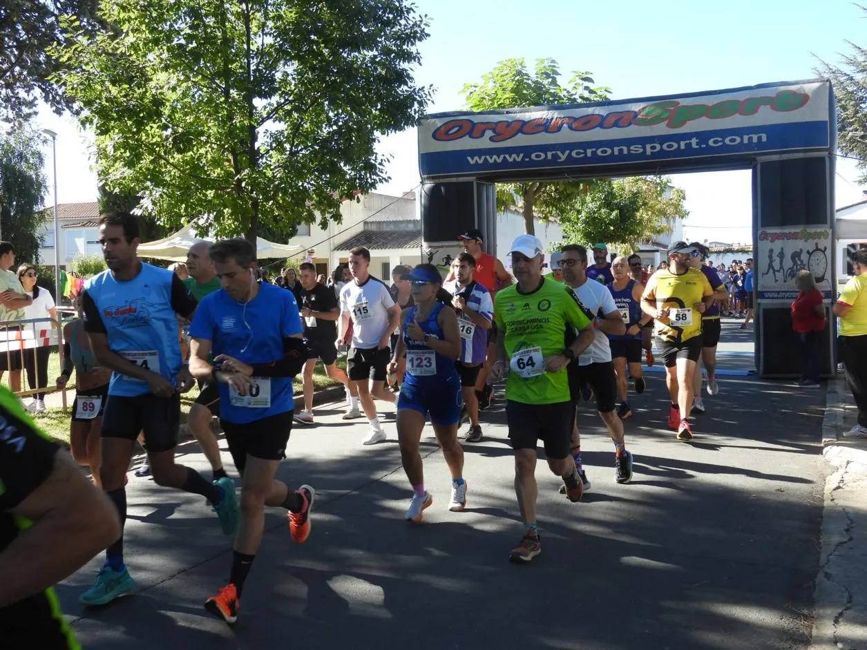 Foto 10 - FOTOS | Nuevo &eacute;xito en la X Carrera Popular en Nuevo Francos 