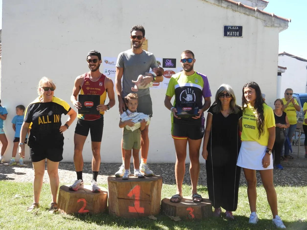 Foto 3 - FOTOS | Nuevo &eacute;xito en la X Carrera Popular en Nuevo Francos 