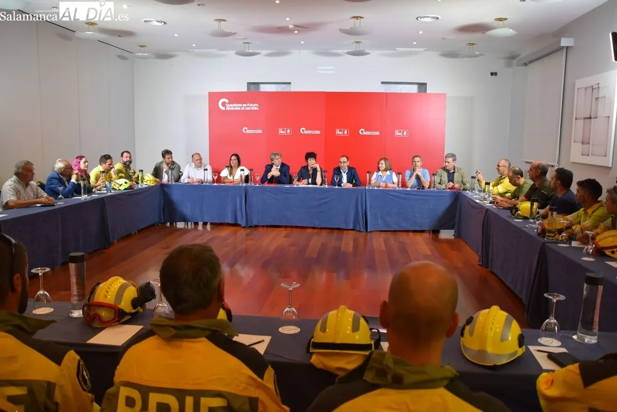 El Gobierno aprueba la jubilación anticipada para bomberos forestales y exige a Mañueco aplicarla | FOTOS: Vanesa Martins 