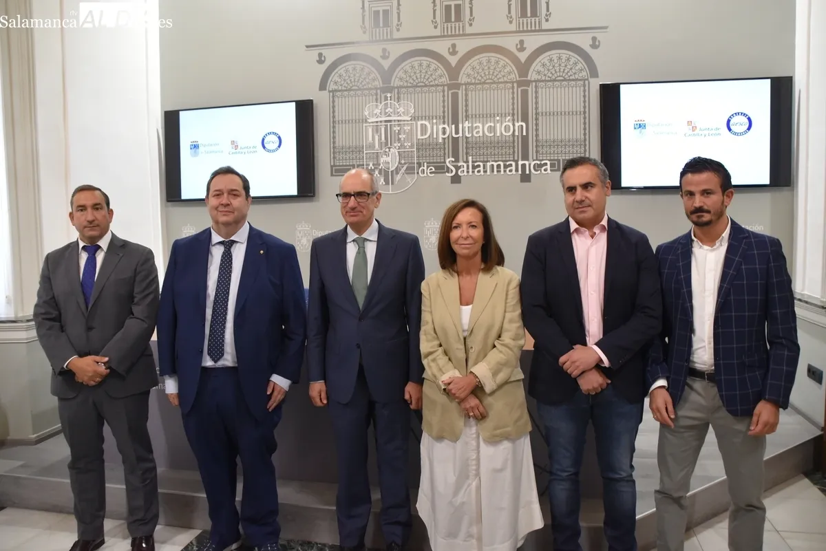 Presentación de la nueva edición de los Bonos de Proximidad. Fotos de Miguel González