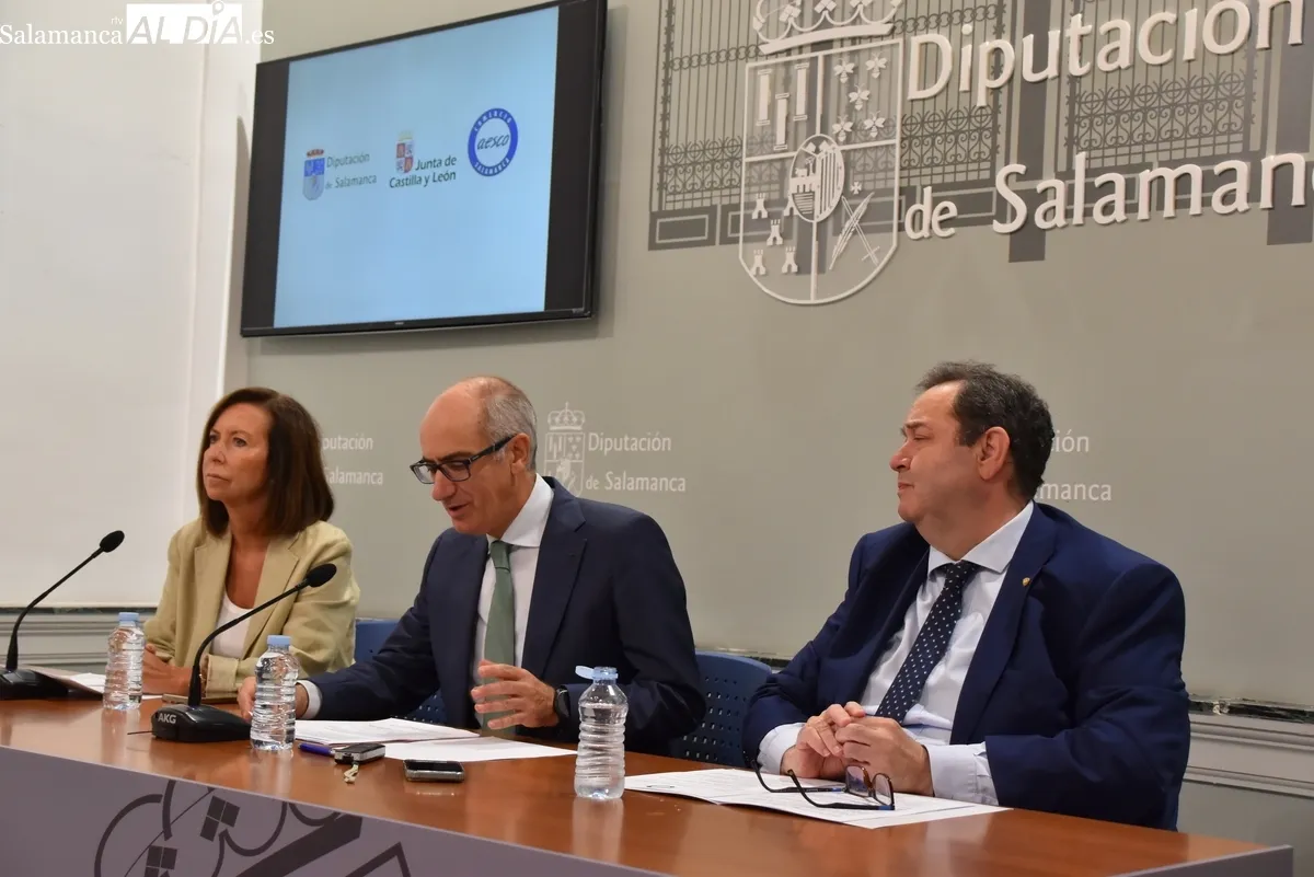 Presentación de la nueva edición de los Bonos de Proximidad. Fotos de Miguel González