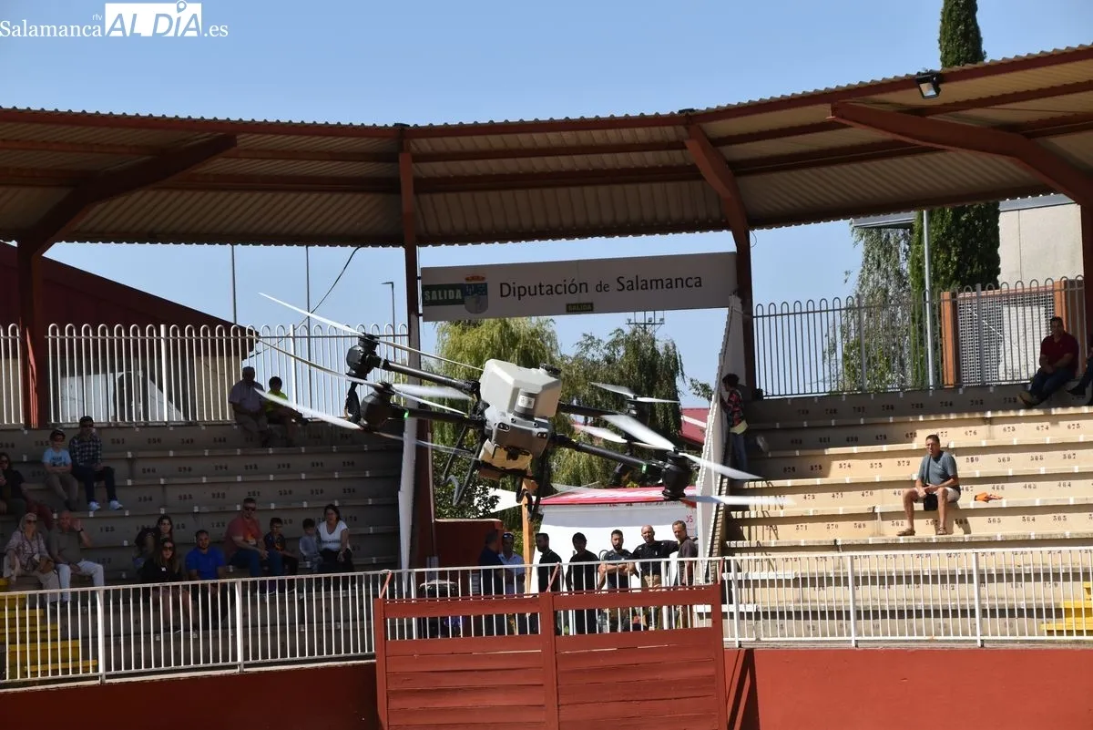 La tecnología de los drones agrícolas despega en la jornada inaugural de Salamaq. Fotos de Miguel González