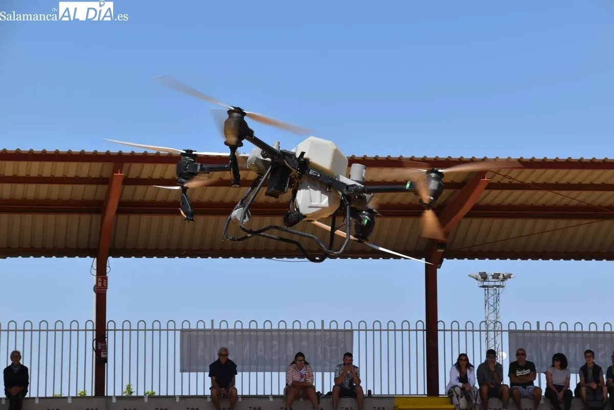 La tecnología de los drones agrícolas despega en la jornada inaugural de Salamaq. Fotos de Miguel González