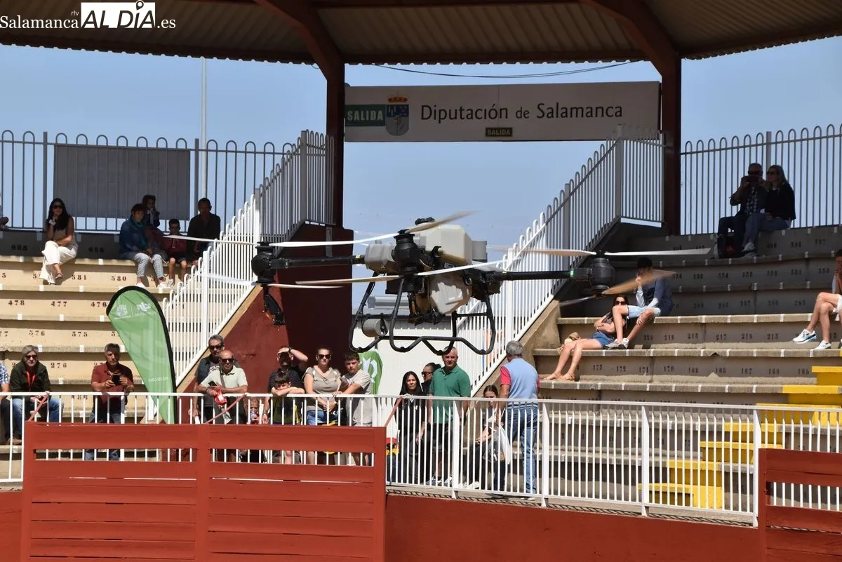 La tecnología de los drones agrícolas despega en la jornada inaugural de Salamaq. Fotos de Miguel González