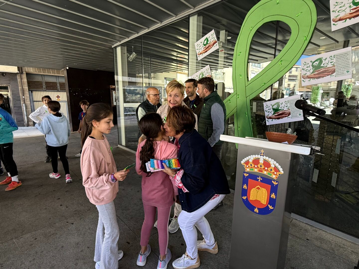 Guijuelo conmemora el Día del Alzheimer con un acto en la Plaza Mayor