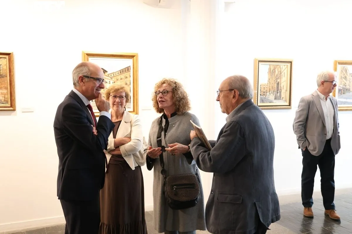 Exposición Paisajes Urbanos, que puede visitarse en la Sala de La Salina durante septiembre y octubre. Foto de David Sañudo