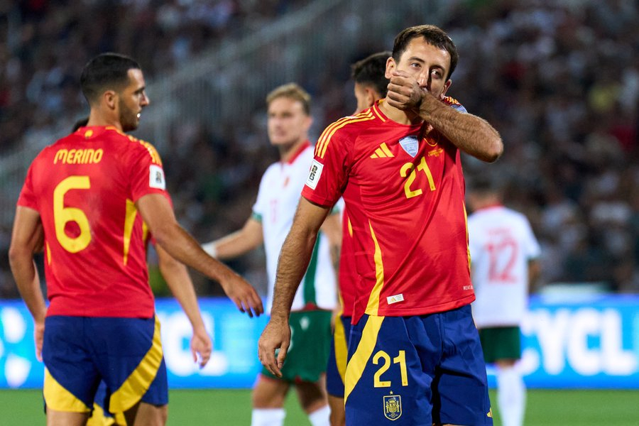 España arranca el camino al Mundial 2026 goleando a Bulgaria (0-3)