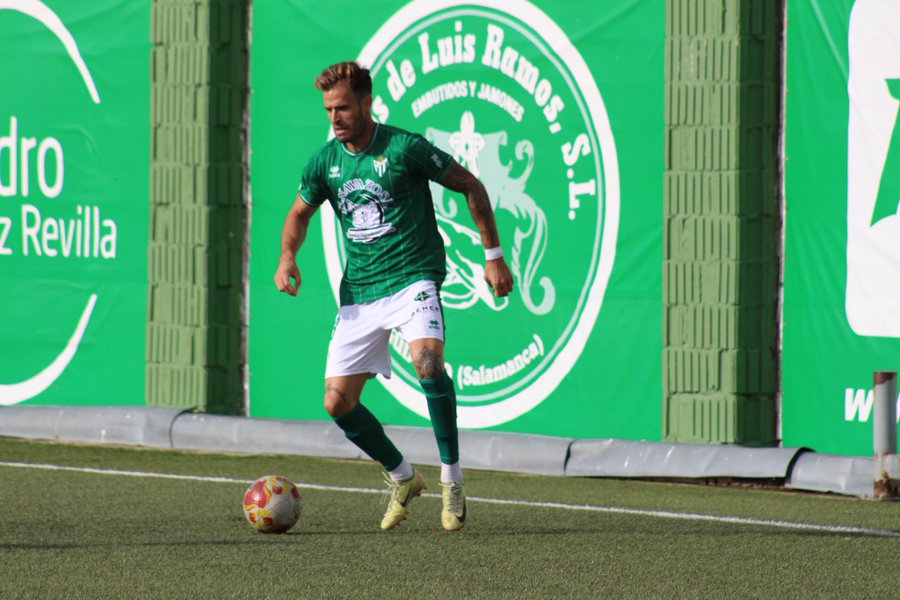 Tablas en el derbi CD Guijuelo - Santa Marta con unos minutos finales de infarto (1-1) 