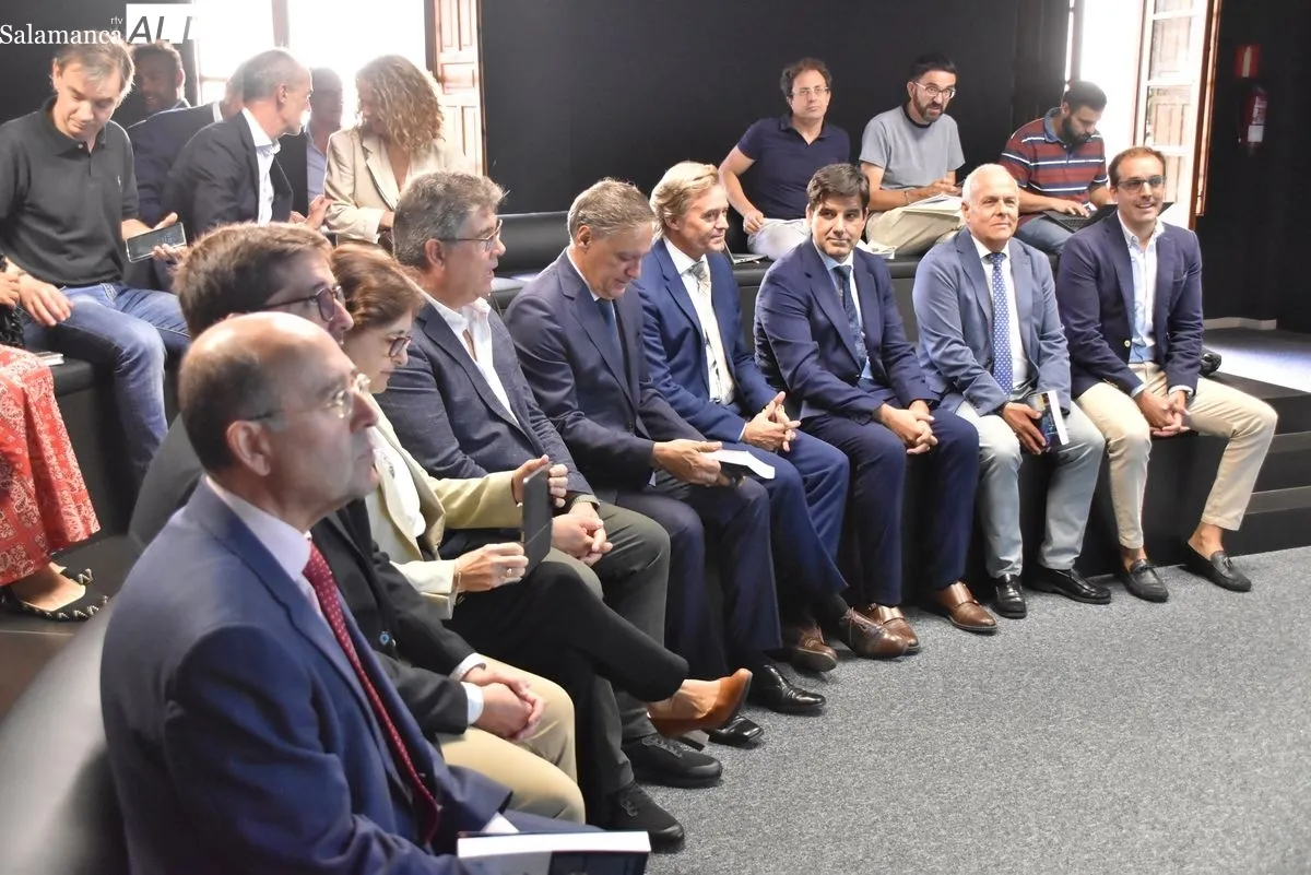 Presentación en Salamanca de la Guía Financiera de Edufinet. Foto Vanesa Martins
