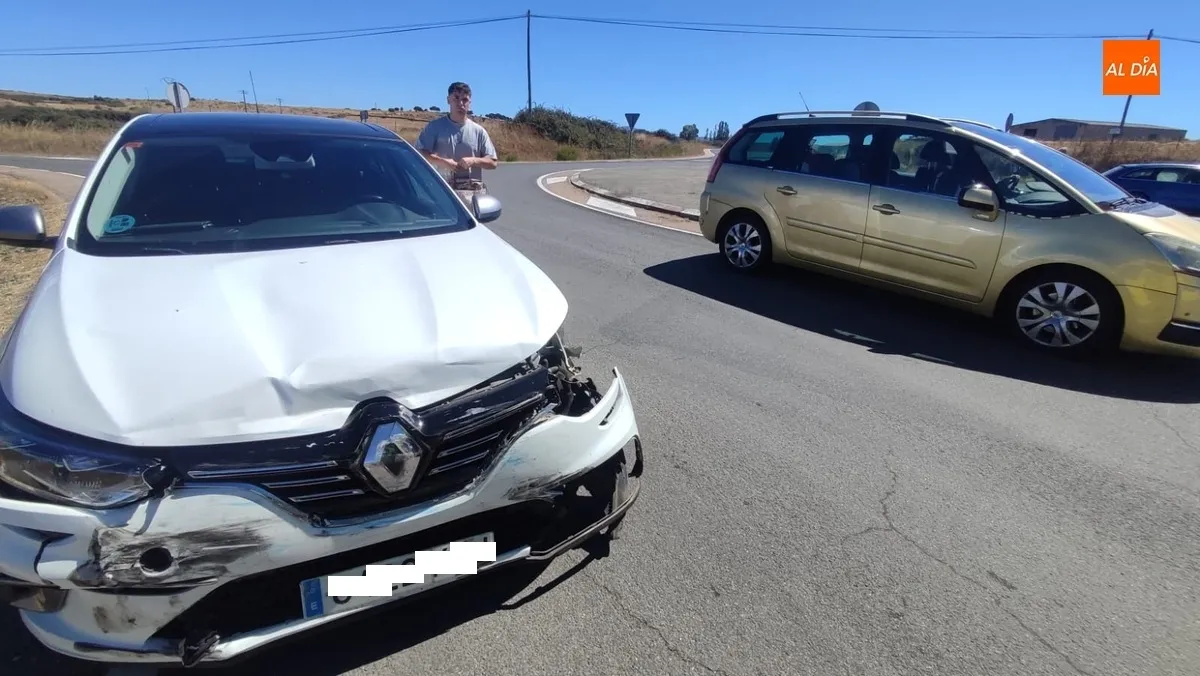 Foto 4 - Una mujer resulta herida en el choque de dos veh&iacute;culos en el temido cruce de El Bod&oacute;n