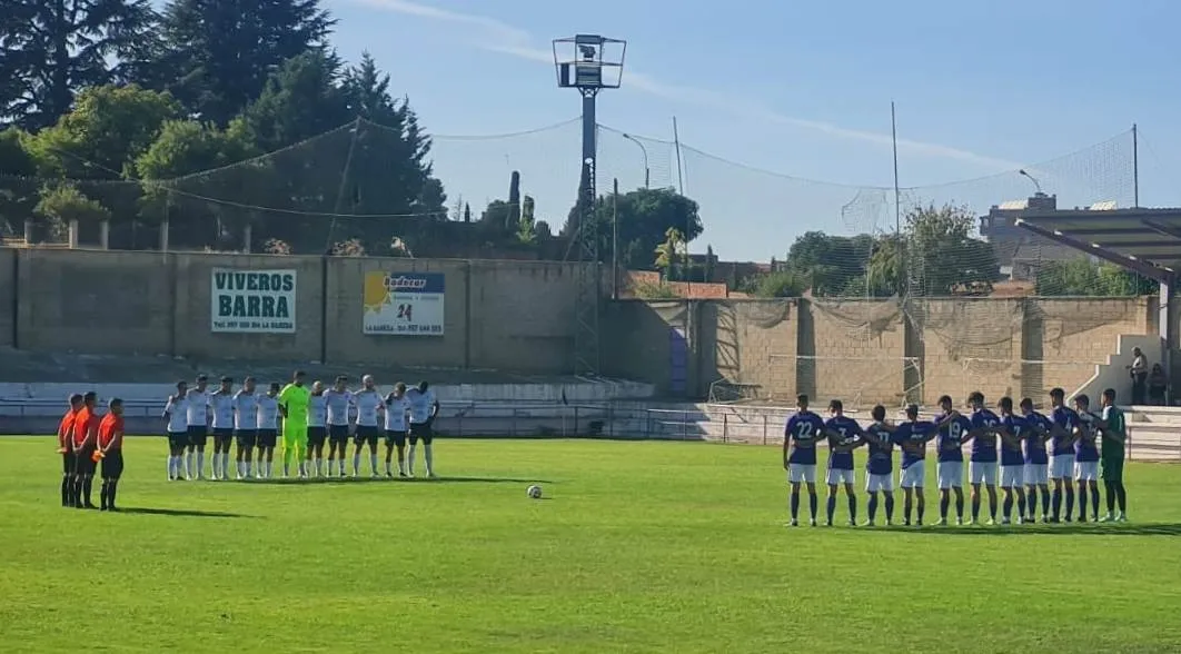 Foto 2 - El Ciudad Rodrigo corta en un choque de locura 22 a&ntilde;os sin ganar fuera de casa el partido inaugural