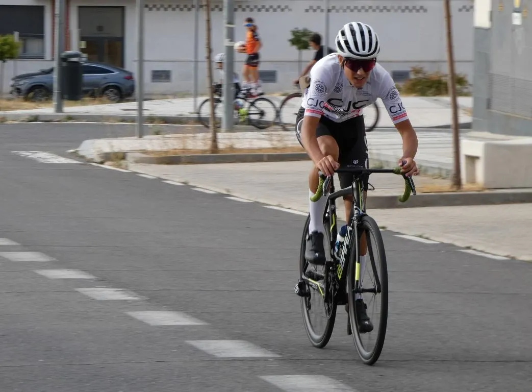 Foto 7 - Samuel Mor&aacute;n sube al podio en el XLIII Trofeo Escuelas Pedro Delgado de Segovia