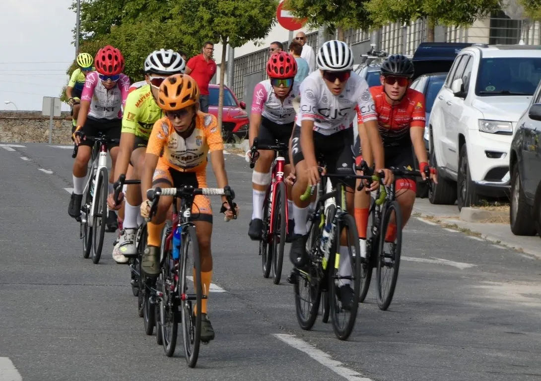 Foto 3 - Samuel Mor&aacute;n sube al podio en el XLIII Trofeo Escuelas Pedro Delgado de Segovia