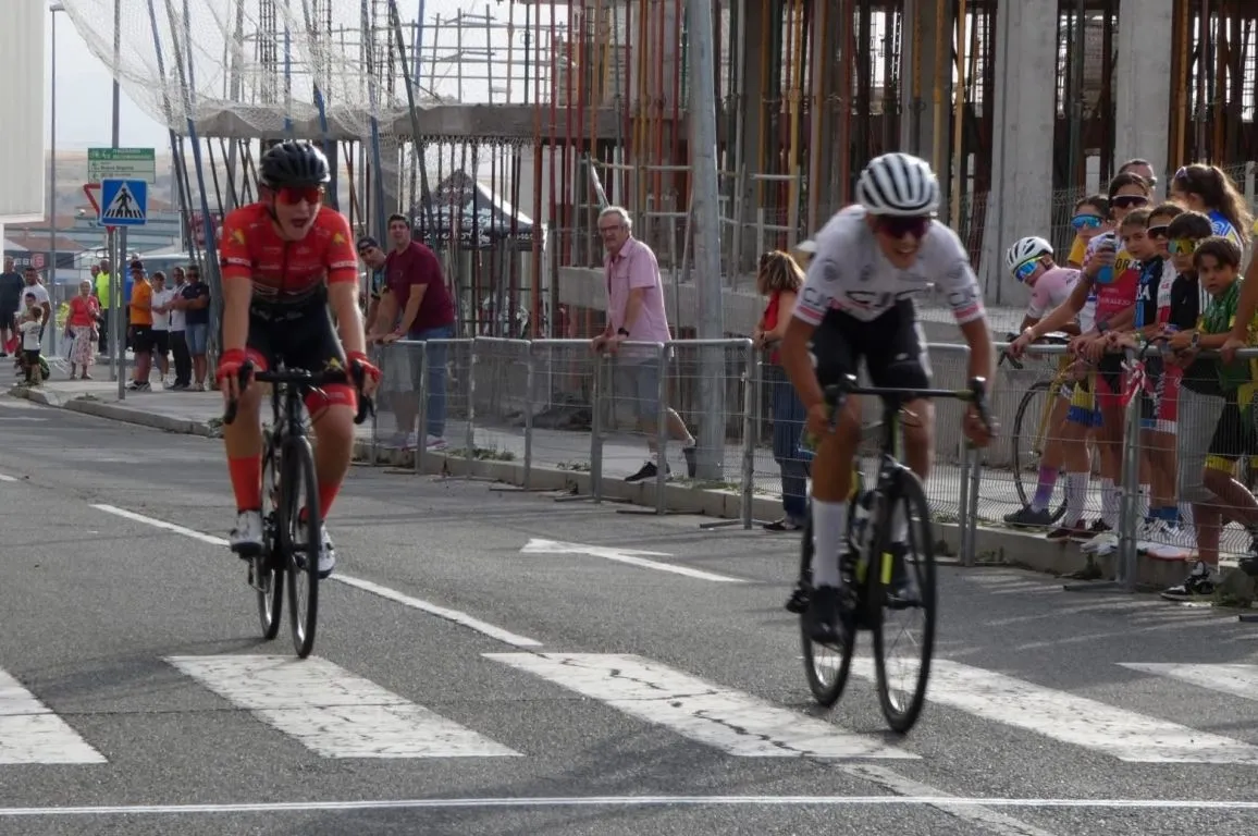 Foto 2 - Samuel Mor&aacute;n sube al podio en el XLIII Trofeo Escuelas Pedro Delgado de Segovia