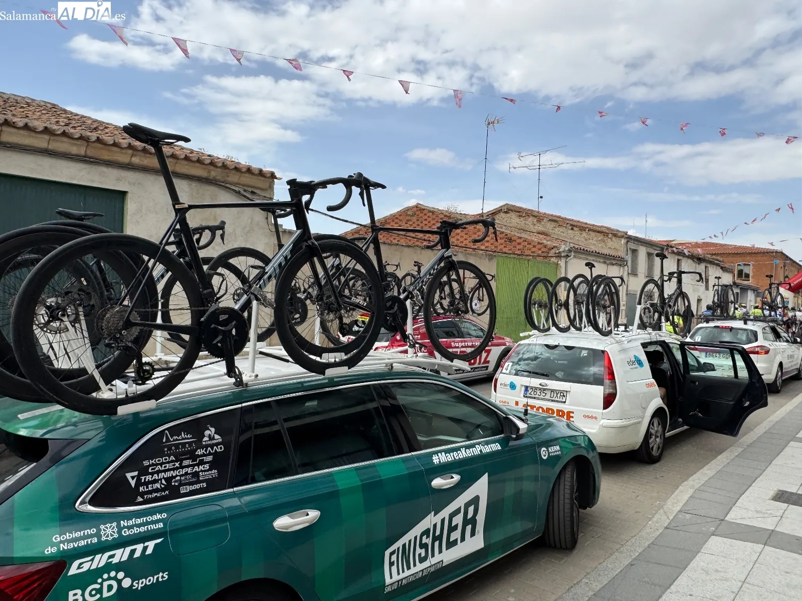 Foto 2 - La 53&ordm; Vuelta Ciclista a Salamanca se ha vivido con intensidad en Las Villas