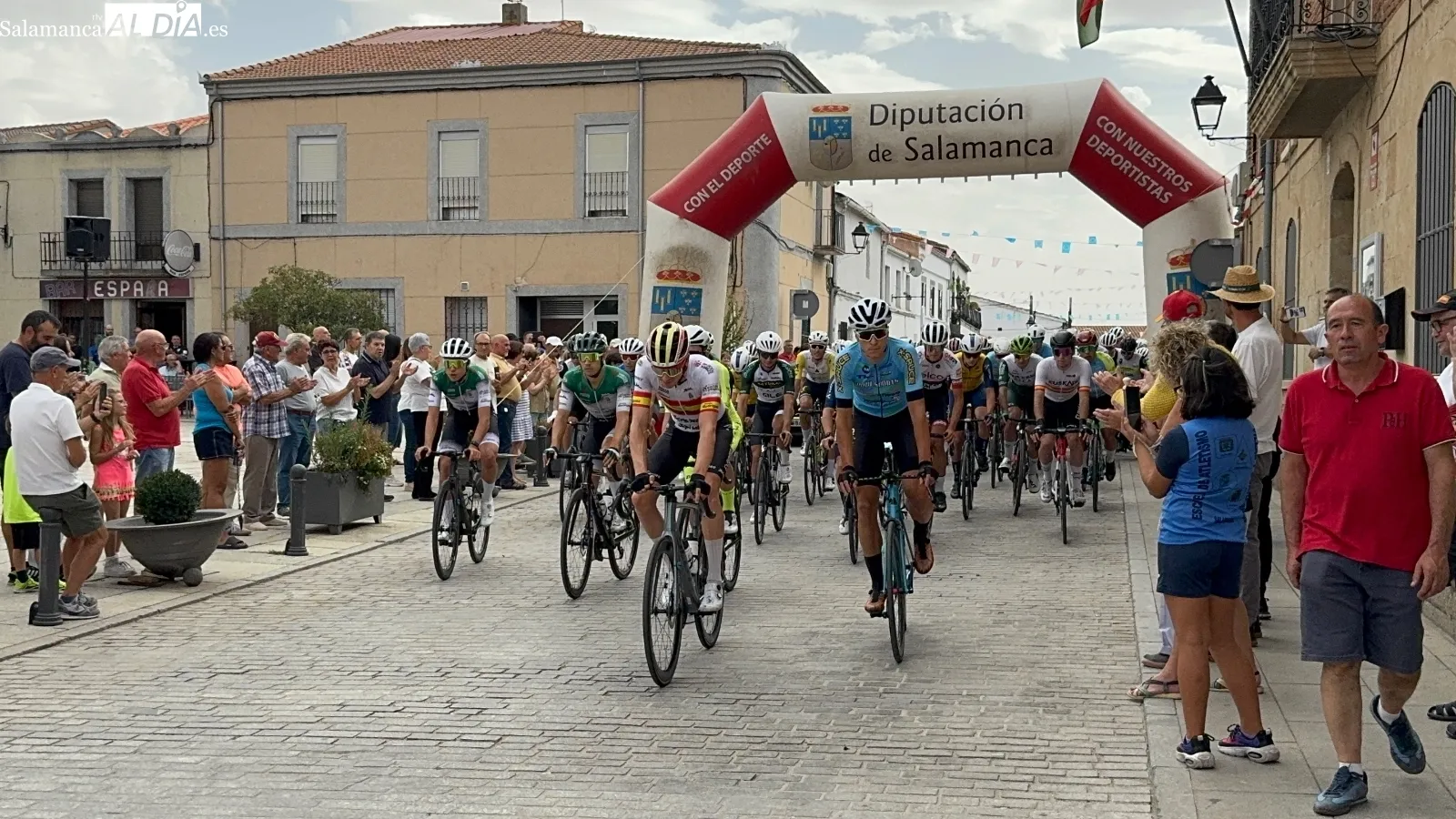 Foto 10 - La 53&ordm; Vuelta Ciclista a Salamanca se ha vivido con intensidad en Las Villas