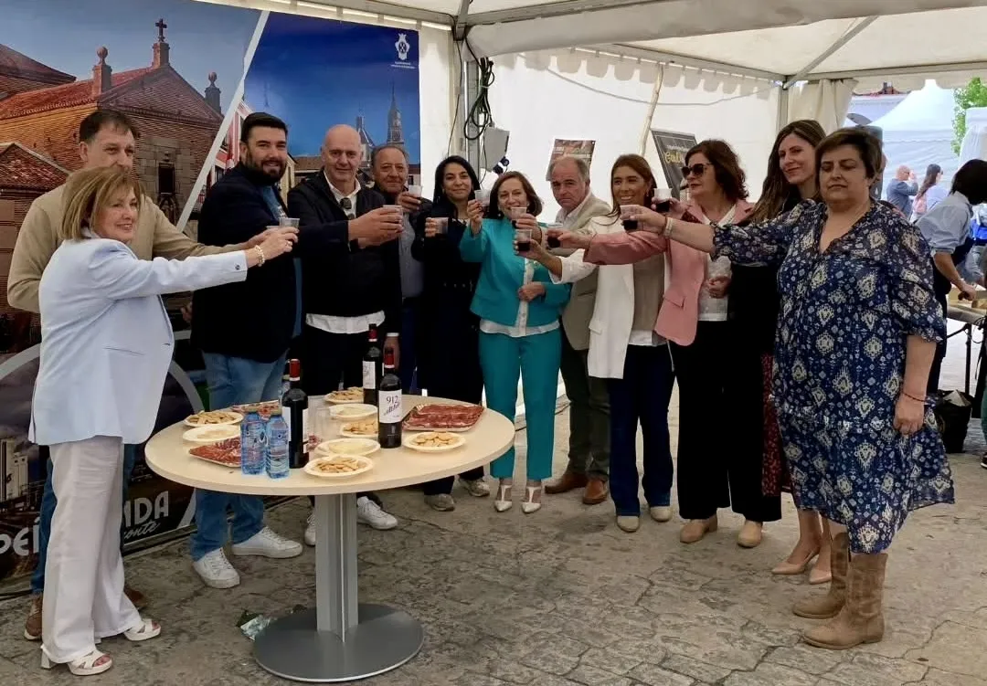 Foto 2 - La III Feria Agroalimentaria de Pe&ntilde;aranda arranca con r&eacute;cord de expositores y una defensa cerrada del producto local