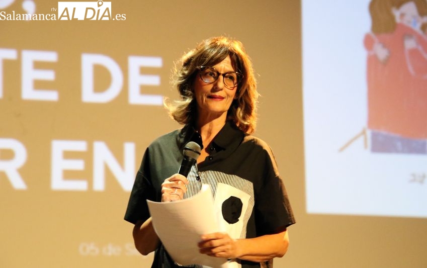 Una invitación a volver a una misma: Inmaculada Hernández anima en Alba de Tormes a cuidarse y recuperar la ilusión