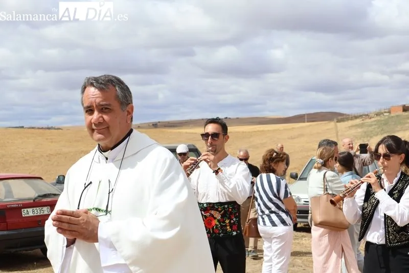 Foto 18 - Palomares de Alba honra a la Virgen de Otero con una emotiva procesi&oacute;n