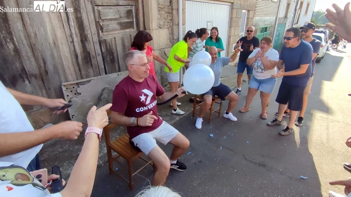 Divertida yincana de peñas con juegos populares como prólogo a las fiestas de Mieza 
