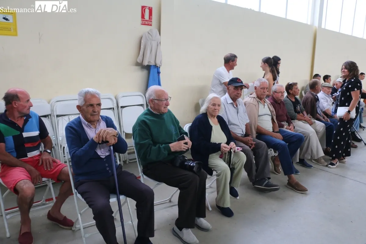 Excelente tarde de pelota a mano en Villaseco de los Reyes con dos emocionantes partidos / CORRAL