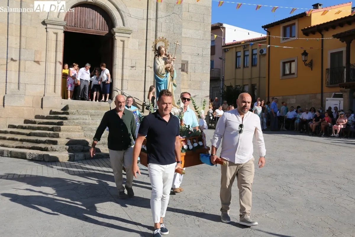 Mieza tiene garantizado el futuro de la fiesta de las Madrinas / CORRAL