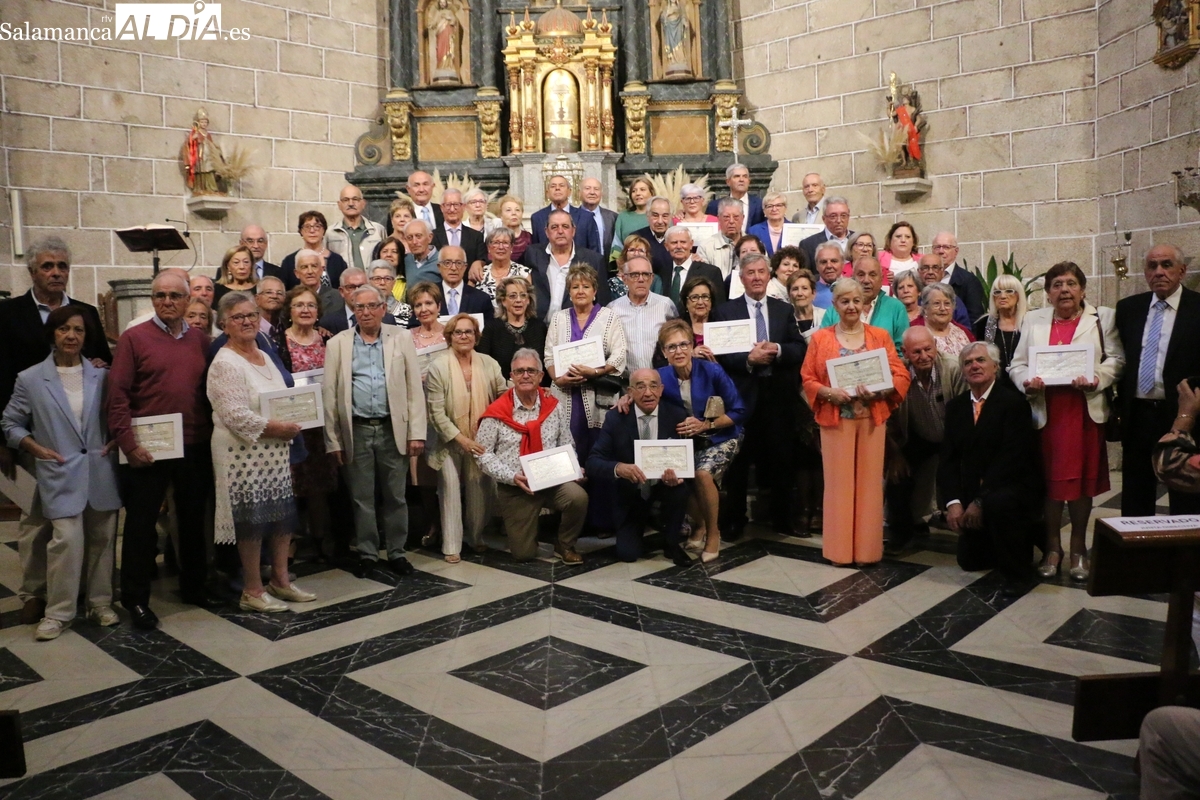 Bodas de Oro en Villavieja: 35 parejas celebran 50 años de amor