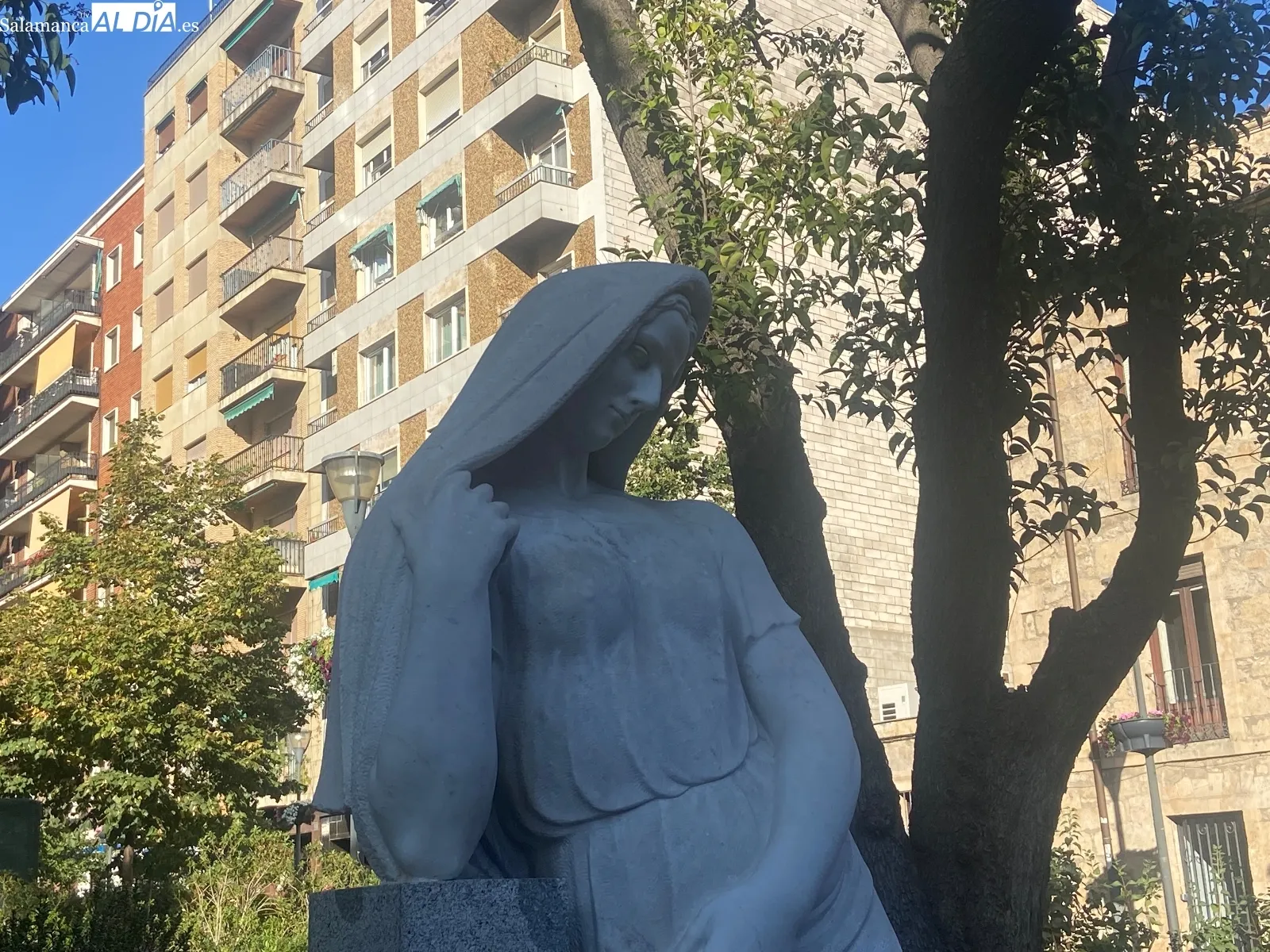 'Diario de un restaurador' : Así es la 'cirugía' artística a la que están sometiendo seis obras en Salamanca y que el artista charro narra en redes sociales 