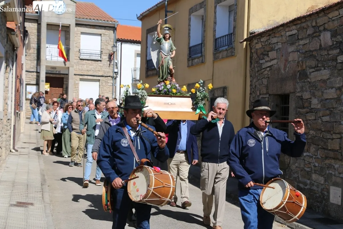 Fiestas de San Miguel en Almendra / CORRAL