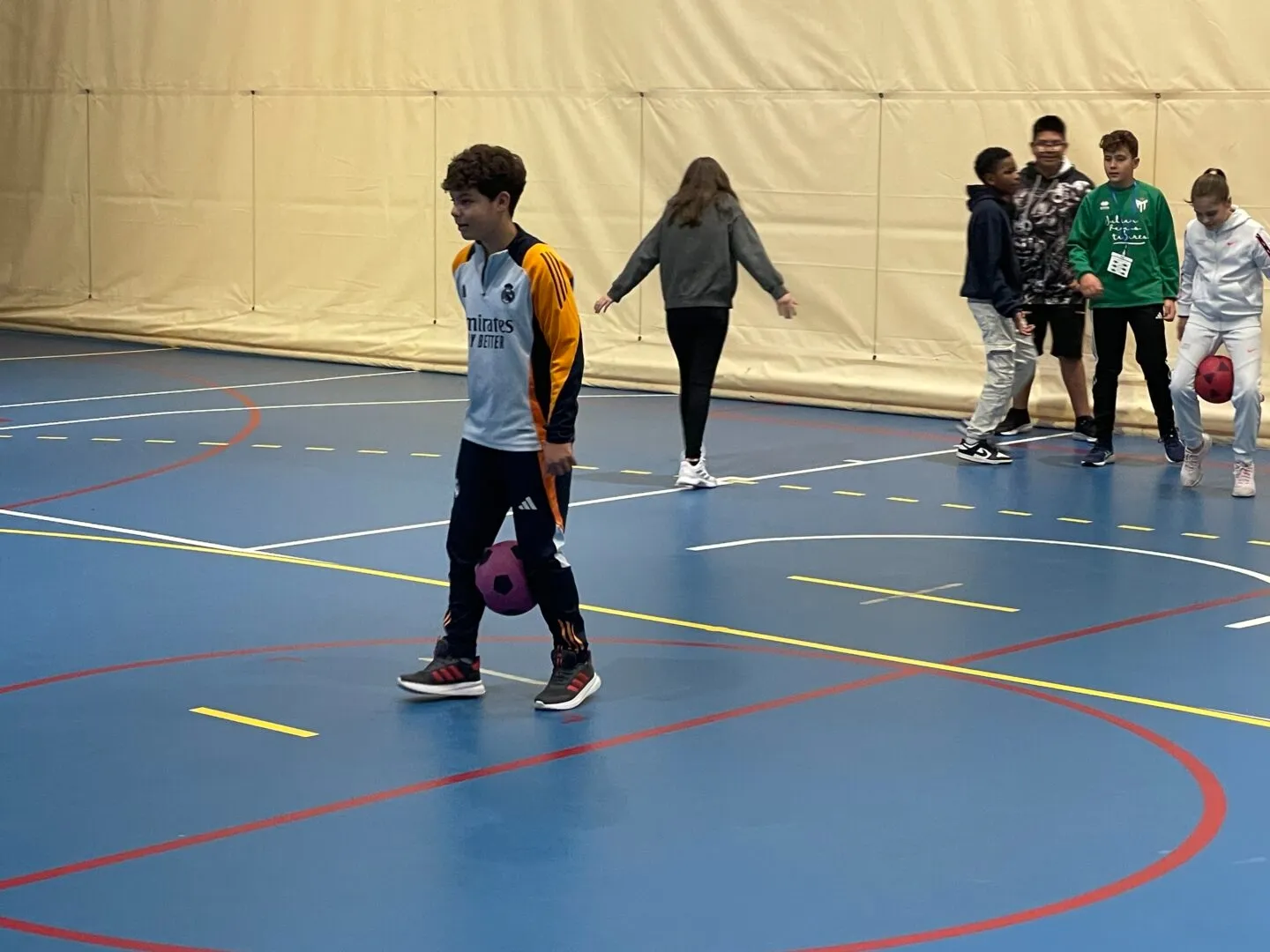 Foto 5 - El IES V&iacute;a de la Plata de Guijuelo da la bienvenida a 70 alumnos de la ESO con un 'Grand Prix' (FOTOS)