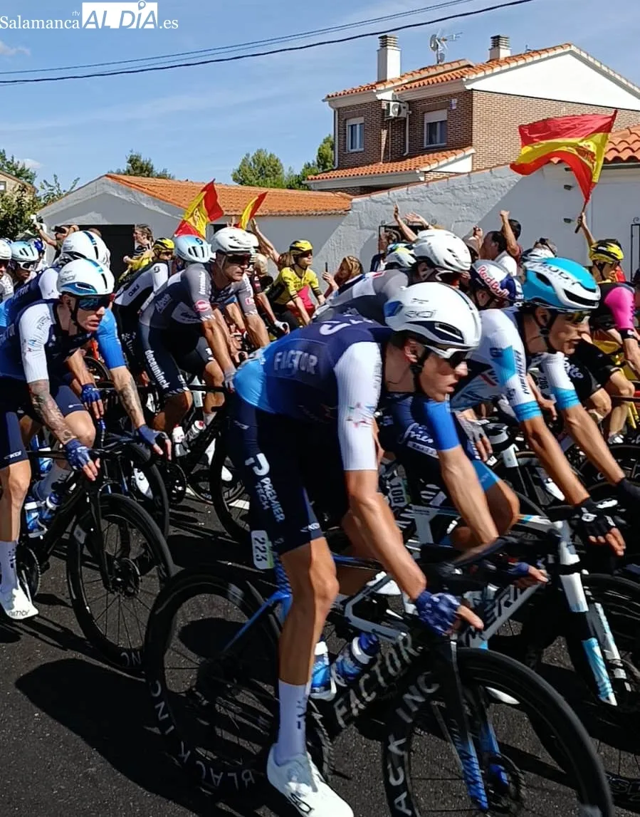 Paso de la Vuelta Ciclista a España por La Vellés