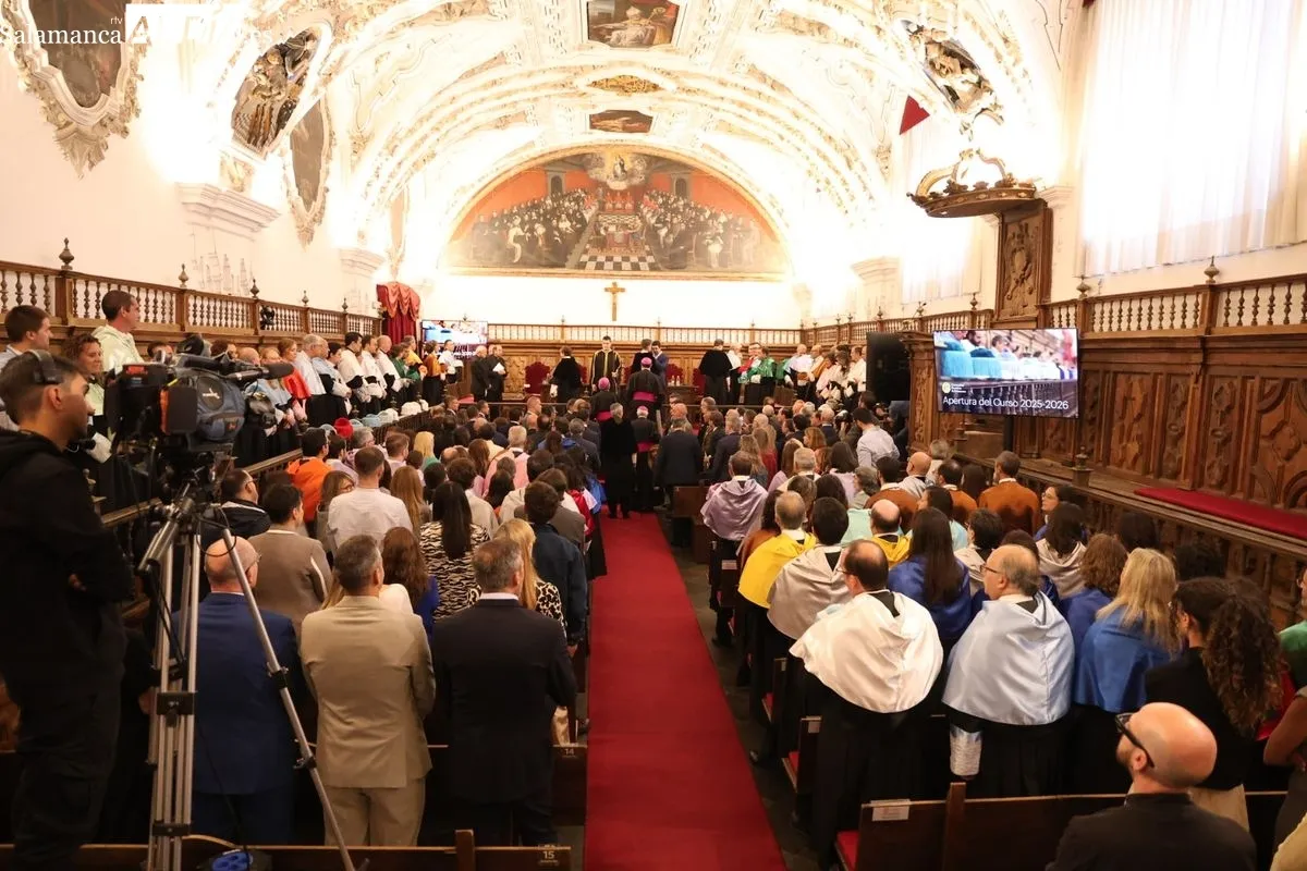 La Universidad Pontificia de Salamanca (UPSA) ha inaugurado su curso académico 2025-2026, coincidiendo con su 85 aniversario. Foto de David Sañudo