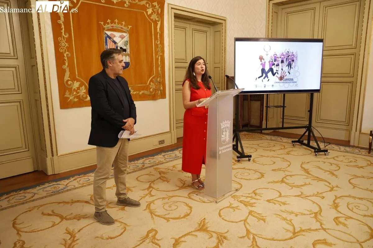 Presentación en el Ayuntamiento de Salamanca de la VIII Carrera contra la Violencia de Género. Foto de David Sañudo