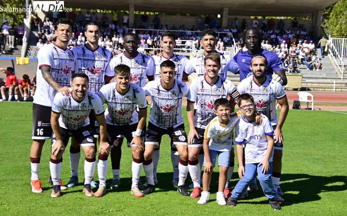 El Salamanca UDS no jugará en el Helmántico por falta de licencia