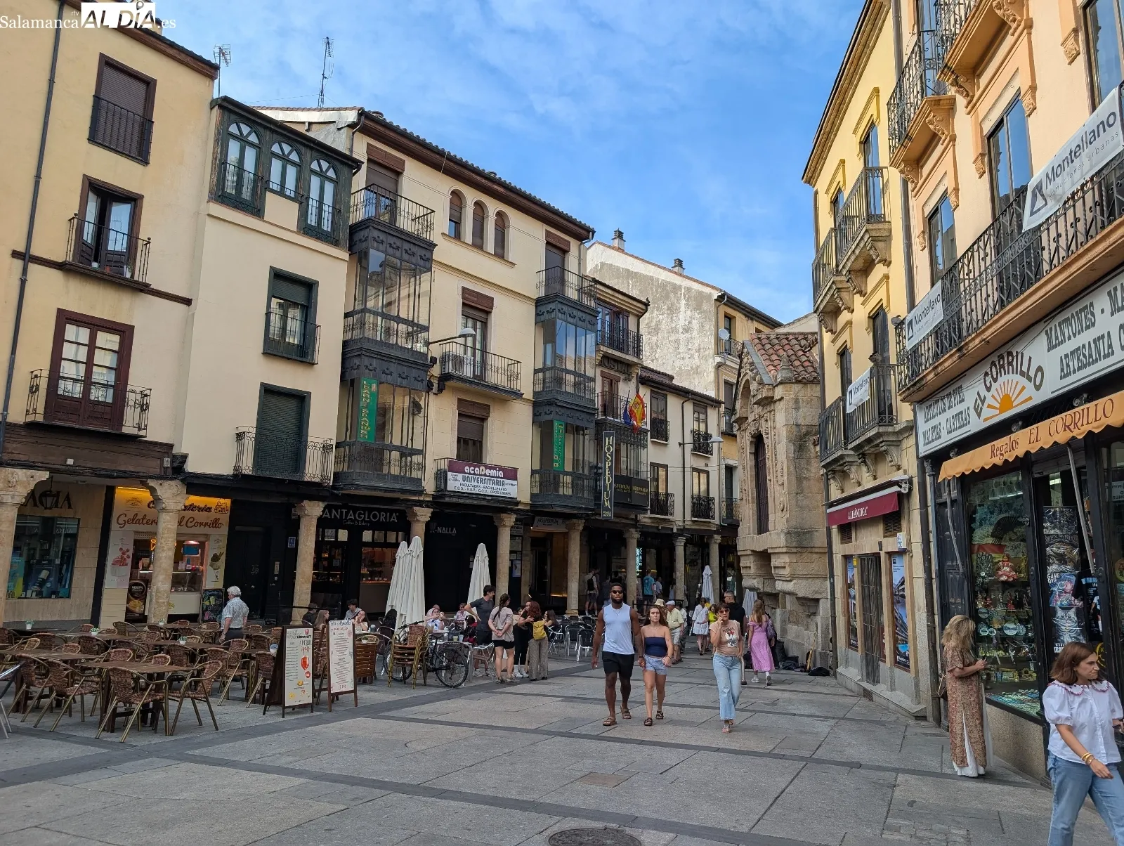 Plaza del Corrillo: el mentidero de Salamanca y los secretos de sus columnas. Fotos de David Sañudo