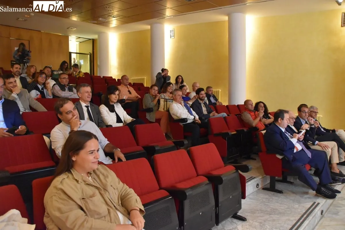 Presentación en la Cámara de Comercio del VIII Congreso de Quesería La Antigua. Foto de Miguel A. González