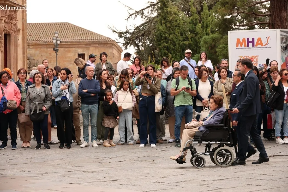 Procesión extraordinaria de Nuestra Señora de la Esperanza por las calles de Salamanca. Foto: David Sañudo