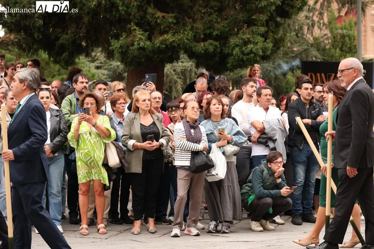 Procesión extraordinaria de Nuestra Señora de la Esperanza por las calles de Salamanca. Foto: David Sañudo
