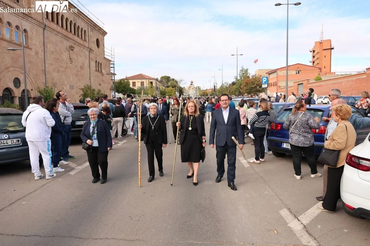 Procesión de la Virgen de la Merced por calles de los barrios de Salesas y Labradores. Foto: David Sañudo