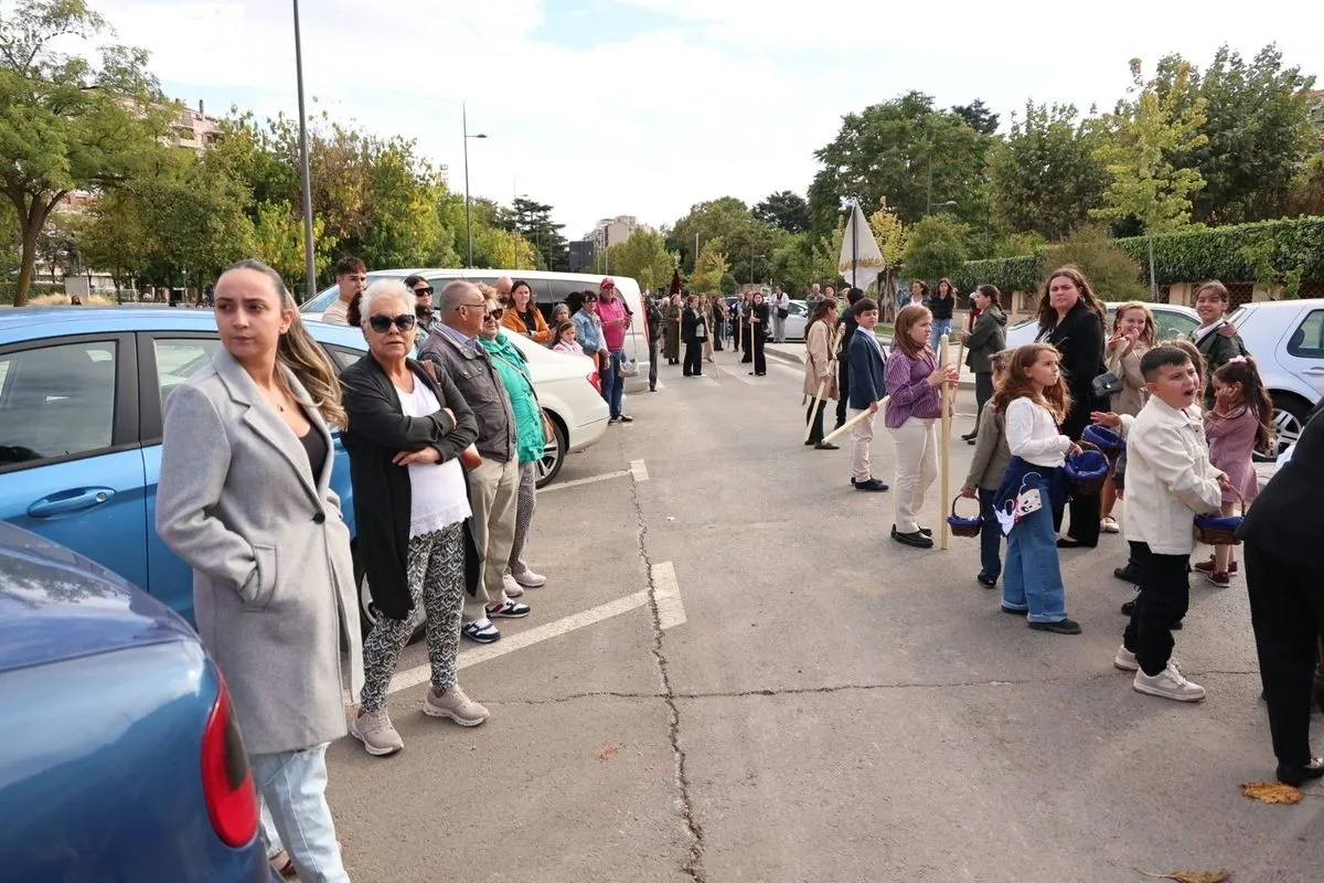 Procesión de la Virgen de la Merced por calles de los barrios de Salesas y Labradores. Foto: David Sañudo