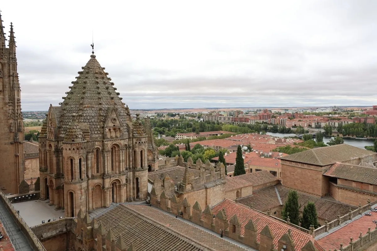 Respuesta multitudinaria a la jornada de puertas abiertas en 20 museos y monumentos de Salamanca. Foto de David Sañudo