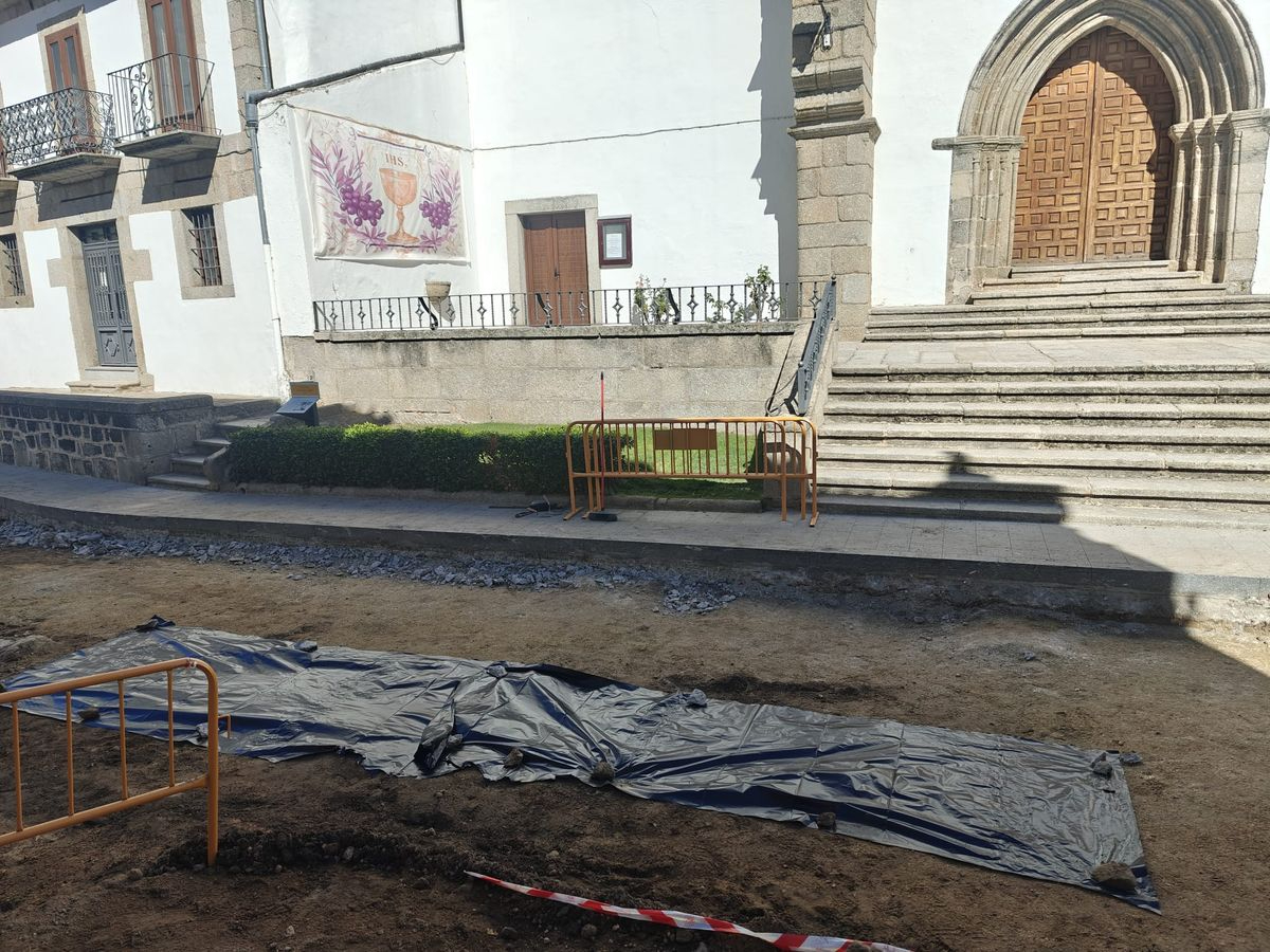 Hallan restos óseos en las obras de San Juan en Béjar