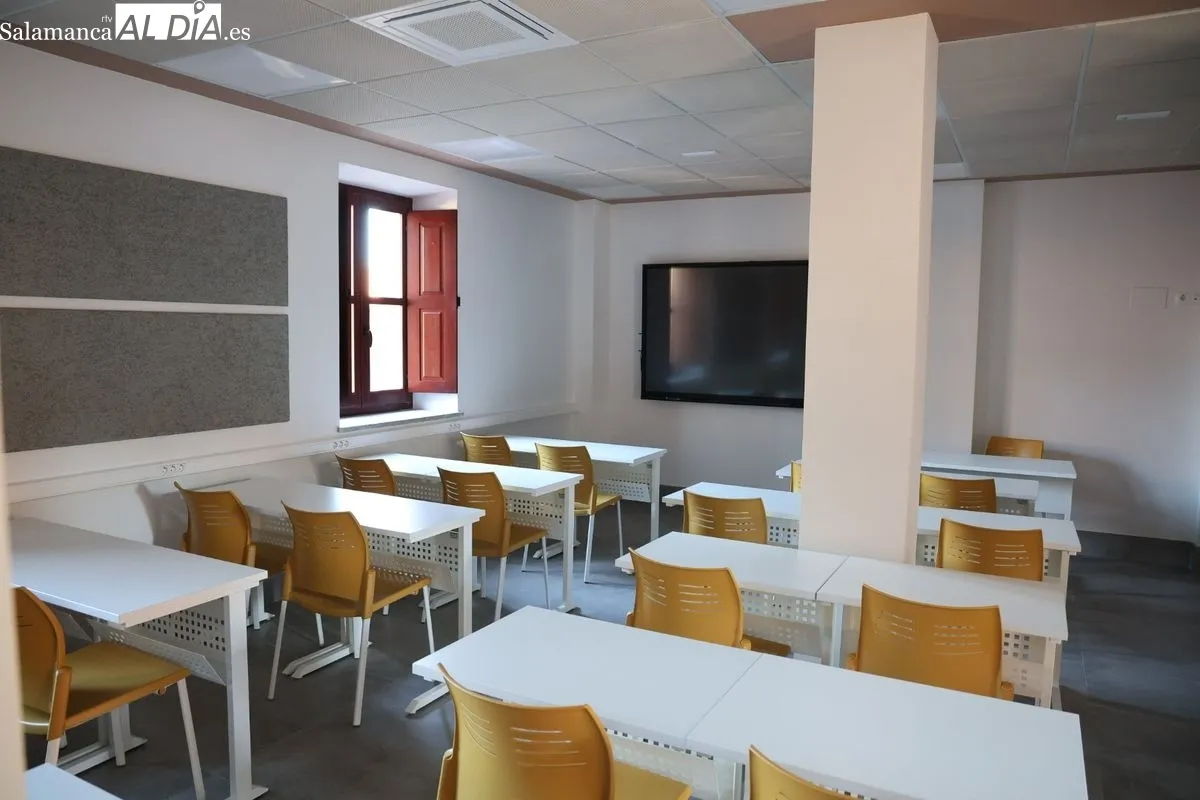 Nuevo aspecto de la Facultad de Psicología de la UPSA. Foto de David Sañudo