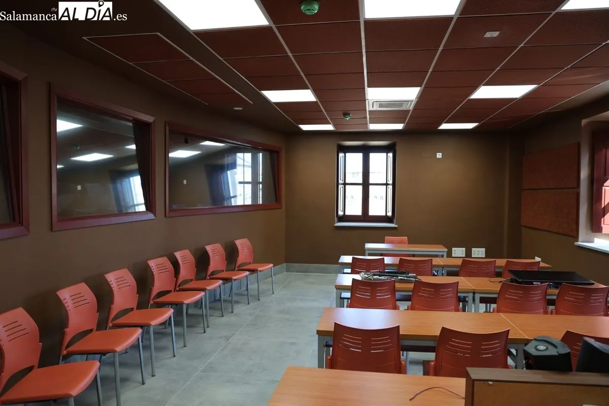 Nuevo aspecto de la Facultad de Psicología de la UPSA. Foto de David Sañudo