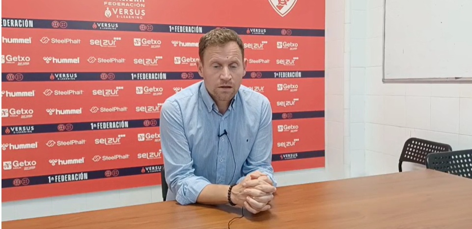 Mario Simón: Es una derrota dolorosa de Unionistas por cómo se ha desarrollado el partido